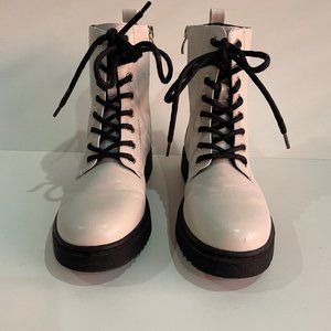 Xappeal Bowfin White Combat Boots Size 7